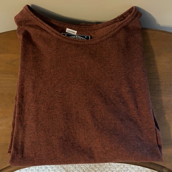 Mens Medium T - Picture 2 of 5